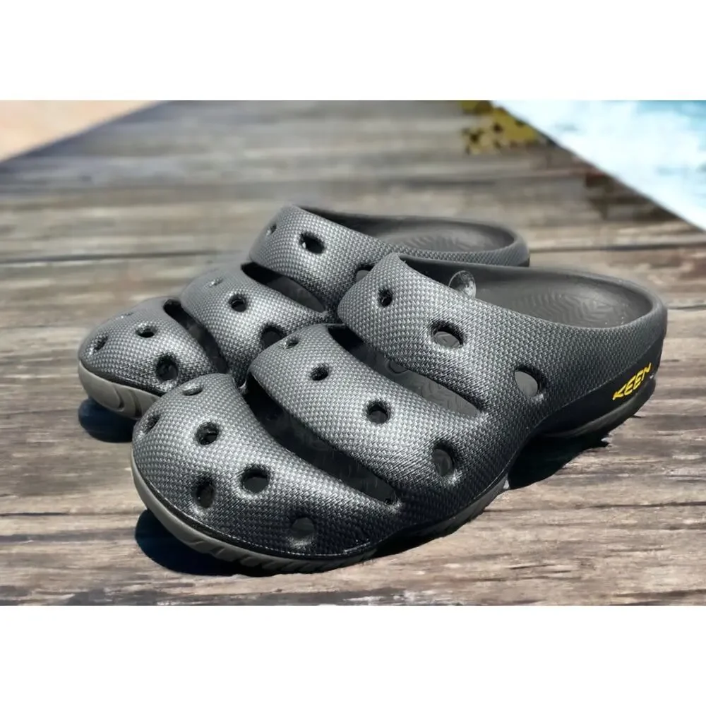 KEEN Yogui Arts Slipper Graphite Slip On Clogs Ye Shoes Mens Size 10 FAST SHIP - Picture 4 of 15